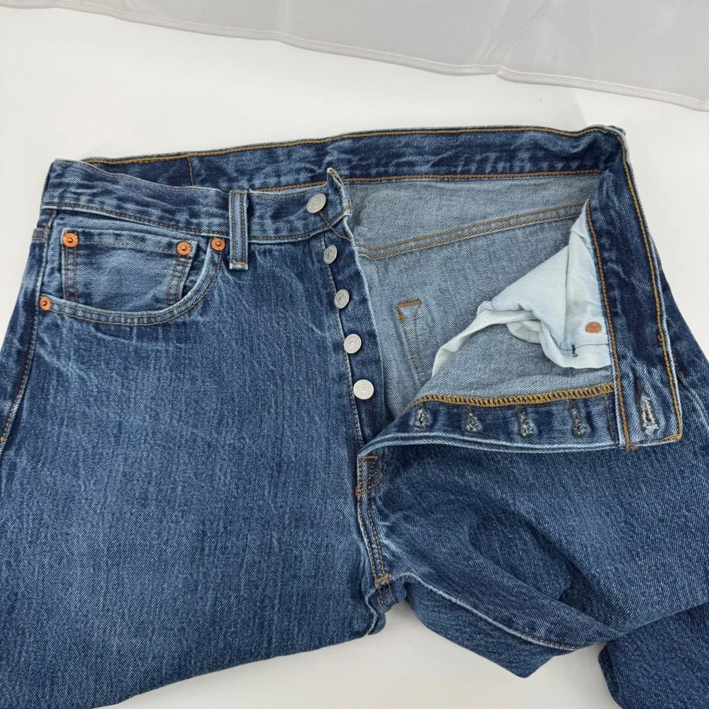 Levis classic straight